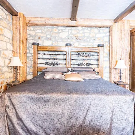 Ferienhaus Stone House Srida Baška Voda