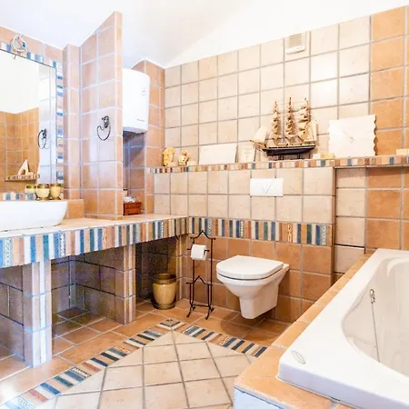 Ferienhaus Stone House Srida *